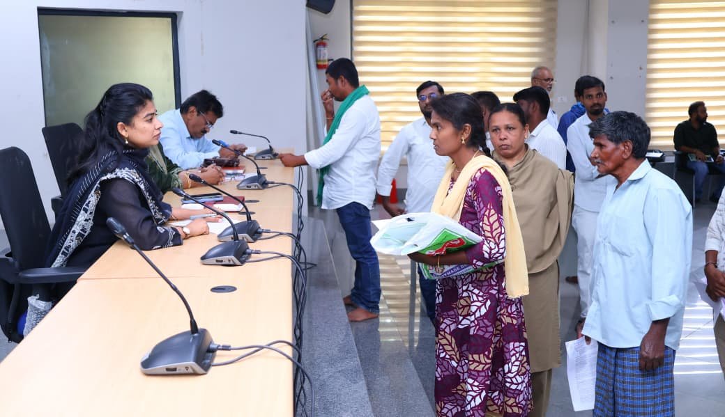 సమస్యల పరిష్కారానికే ప్రజావాణి  జిల్లా కలెక్టర్ గరిమ అగ్రవాల్